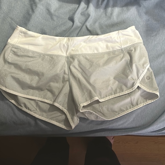Lululemon shorts size 10 - Picture 1 of 2